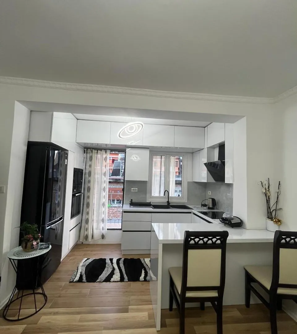 Apartamento Flat In Berat'S Center Albania