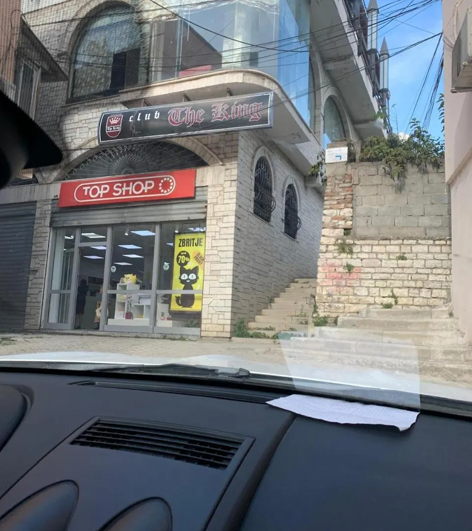 Homestay Flat In Berat'S Center Apartment